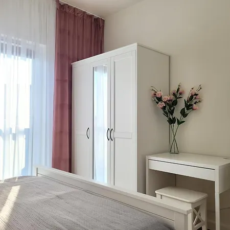 Factory In Historical Estate, Air Conditioned, Metro Warszawa