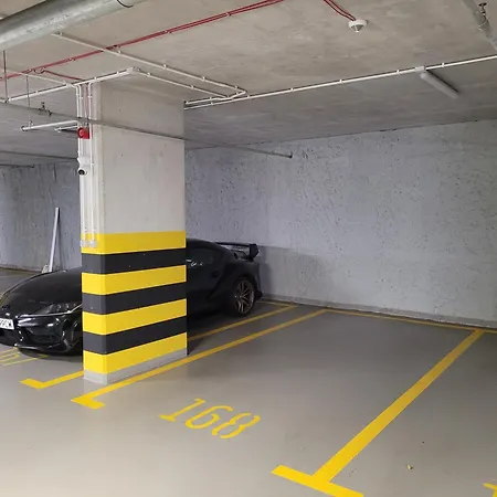 Factory In Historical Estate, Air Conditioned, Metro *