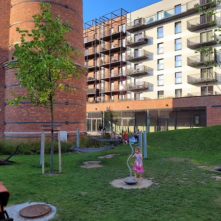 Factory In Historical Estate, Air Conditioned, Metro Apartamento *