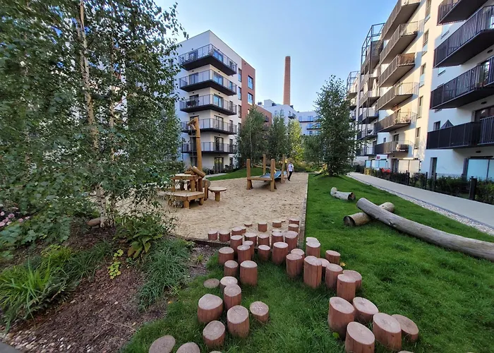 Apartment Factory In Historical Estate, Air Conditioned, Metro